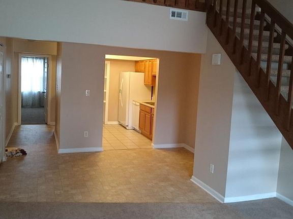 2nd image of 1113 Gallery Ct