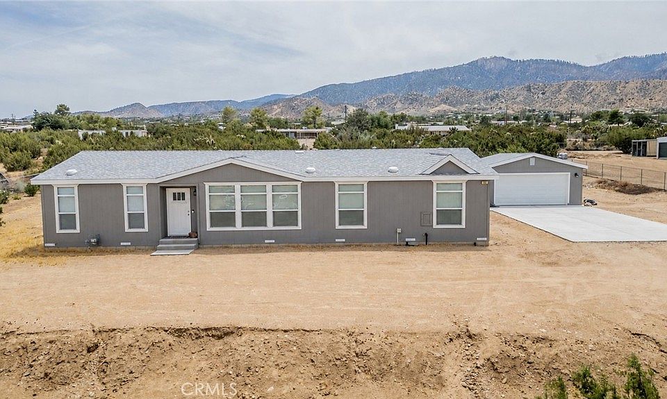 1st image of 745 Pinon Rd