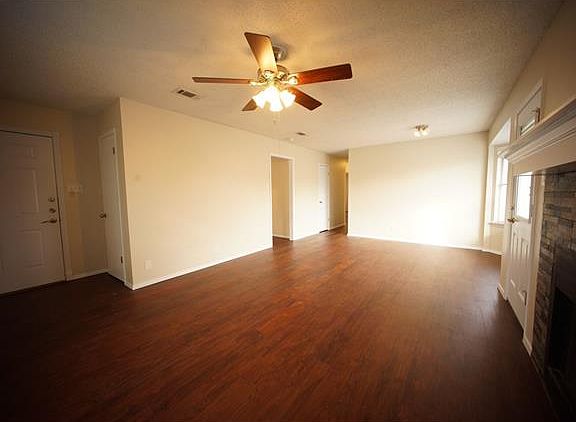 3rd image of 11701 Kings View Ct #B