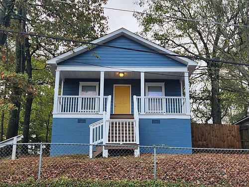 104 Park Ave SE Photo 1