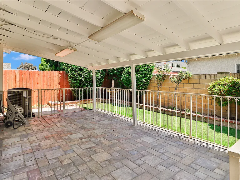5664 E Bloomfield St — Photo 26
