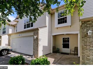 1112 Juniper Ct, Shakopee, MN 55379