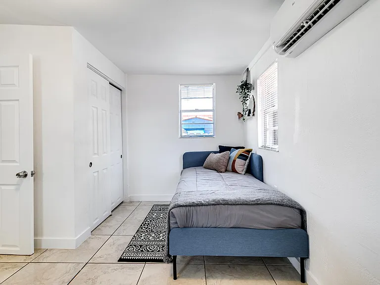 3147 SW 17th St #2 — Photo 9