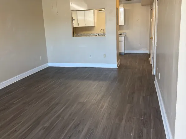 100 Rockcastle St #4, Berea, KY 40403