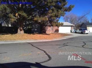 9200 Millwheel Ct, Garden City, ID 83714