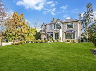 88 Knickerbocker Rd, Manhasset, NY 11030