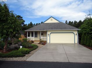 40 Spyglass Ln, Florence, OR 97439