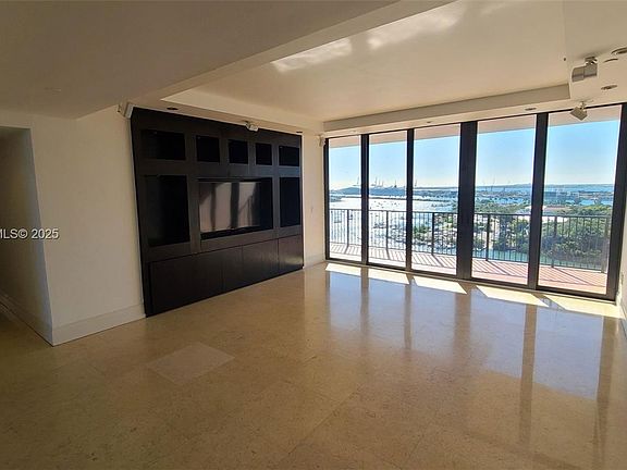 4th image of 1000 Venetian Way APT 1502
