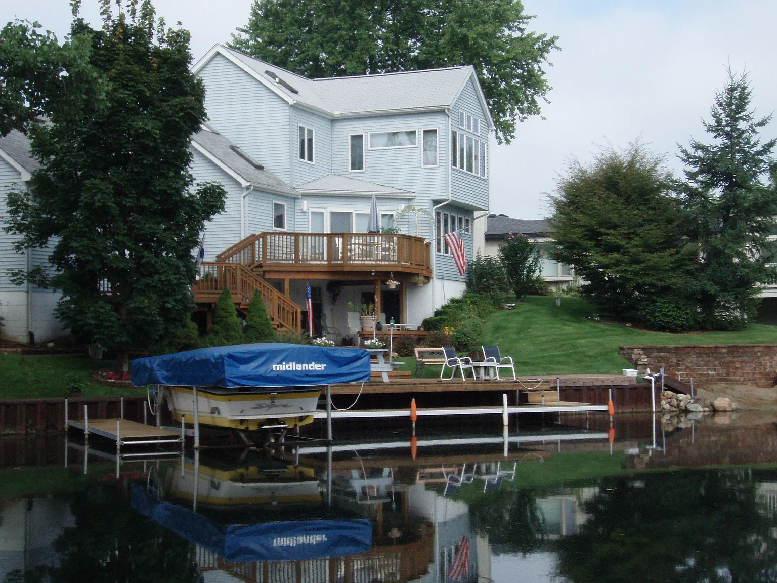 10000 Cedar Shores Dr photo 1