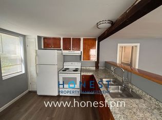 8 Green St #1, Topsham, ME 04086