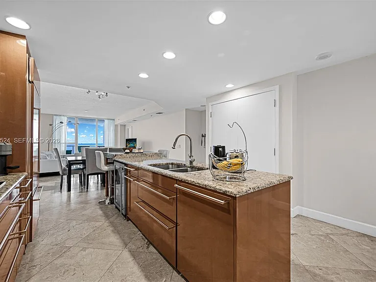 3801 Collins Ave #1102 — Photo 20