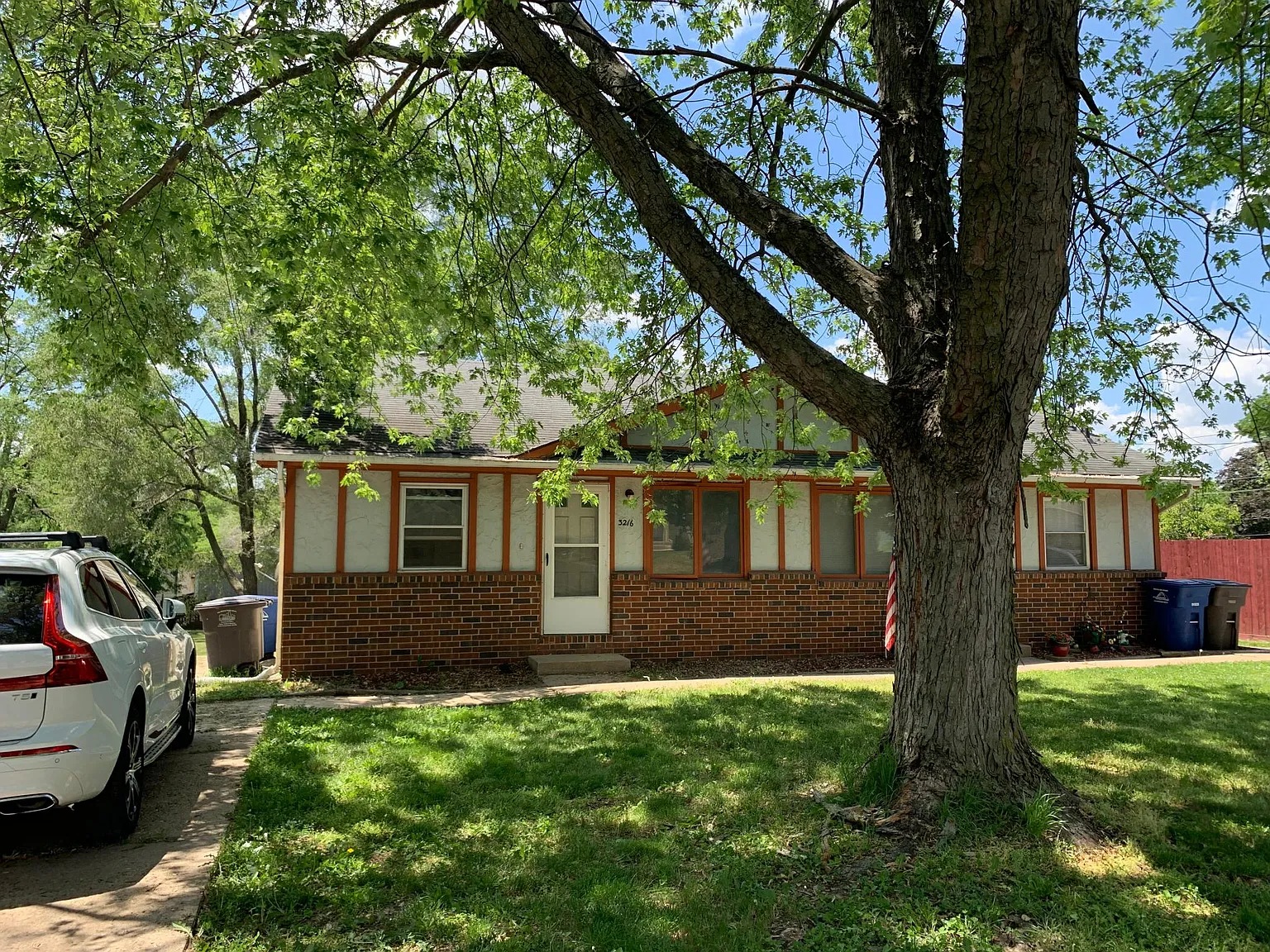 2 bed, 1440 sqft, $1,100 — Photo 1