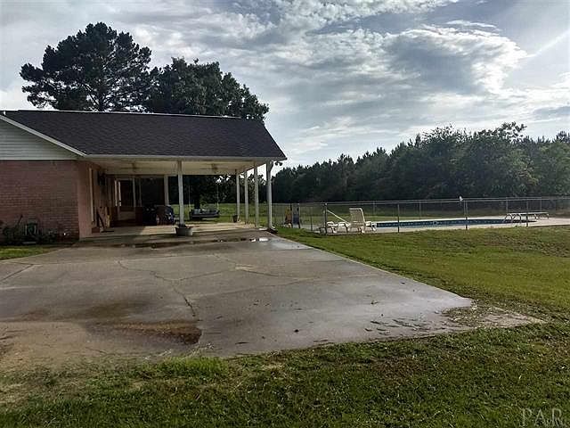 2nd image of 2951 Lewis Rd