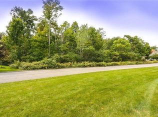 5049 Rockhaven Dr, Clarence, NY 14031