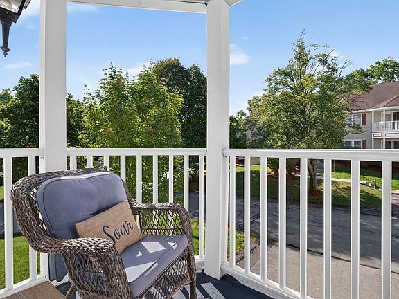 4th image of 690 S Porter Street #17
