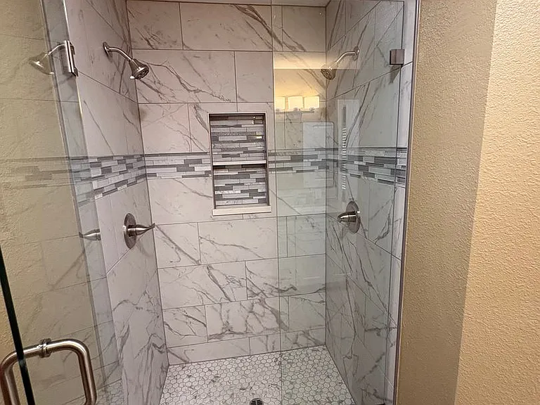 2322 E Vassar Dr — Photo 15