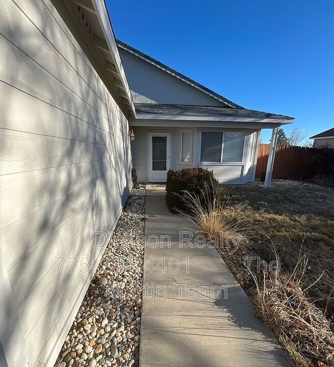 2nd image of 194 Milke Way
