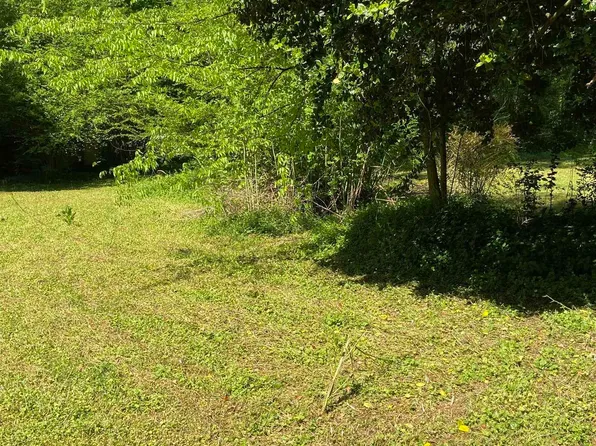 1723 Iron City Rd #1, Anniston, AL 36207