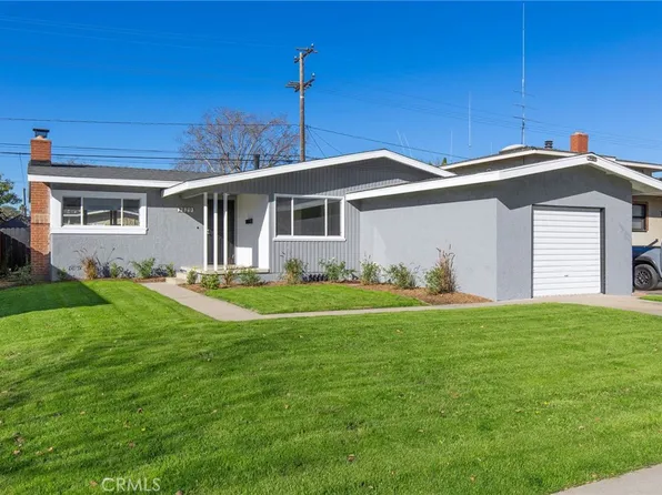 2829 Ladoga Ave, Long Beach, CA 90815