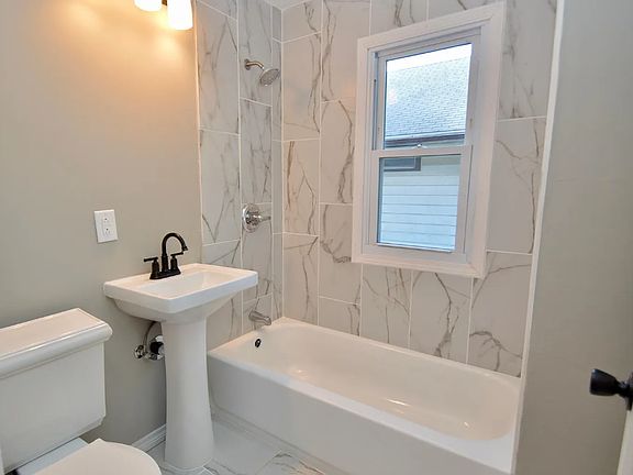 5th image of 4239 Minnehaha Ave APT 1
