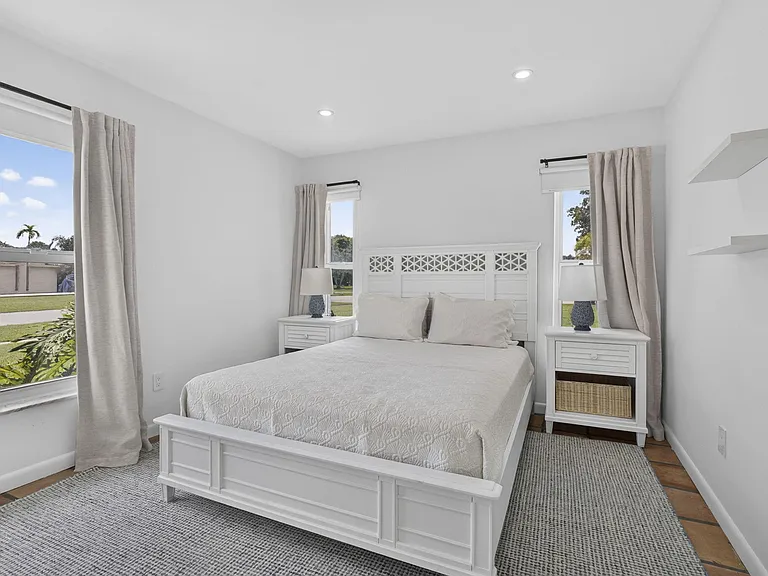 11760 Inverness Cir — Photo 10