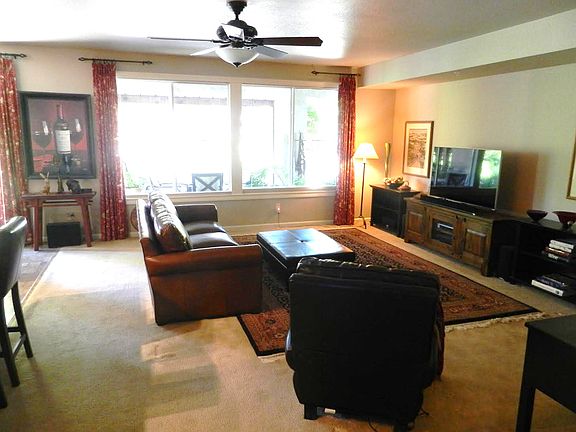 4th image of 114 Clover Springs Dr