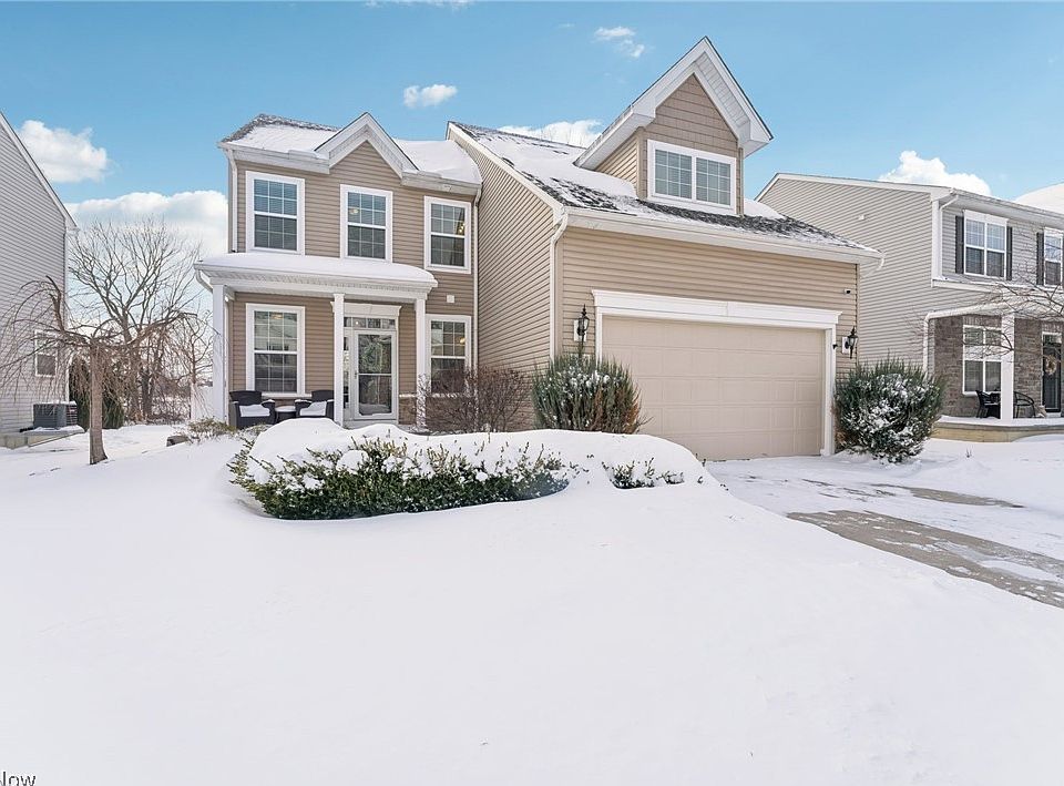1st image of 32849 Rebecca Ln