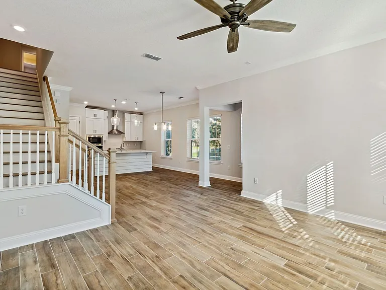 247 Beech St — Photo 10