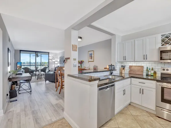 113 Lake Emerald Drive #409, Oakland Park, FL 33309
