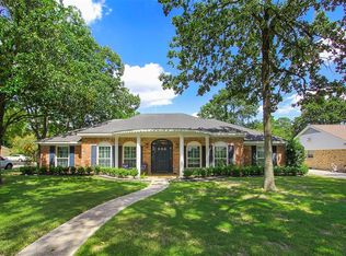 858 Wycliffe Dr, Houston, TX 77079