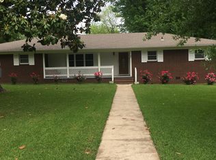 1 Indian Ln, Morrilton, AR 72110