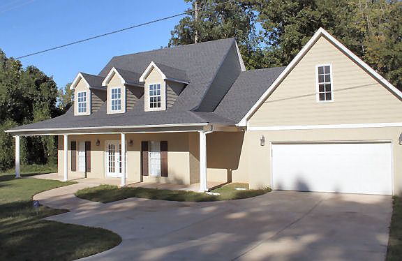 2nd image of 220 Blue Lake Dr