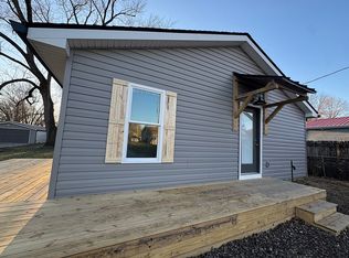 622 Penn St, Sellersburg, IN 47172