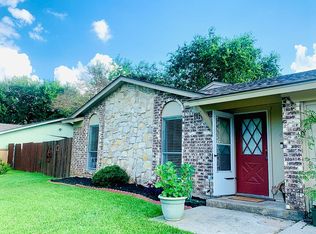 408 Live Oak Dr, Mansfield, TX 76063