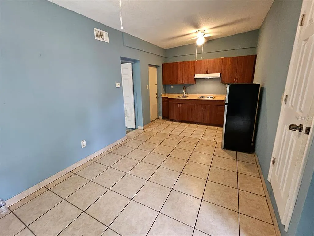 1 bed, 1.0 bath, 391 sqft, $1,195 — Photo 2