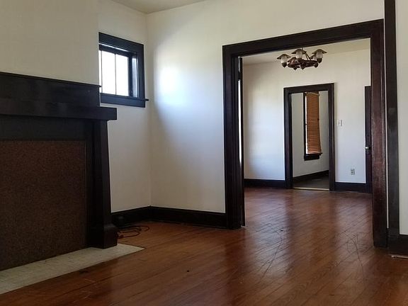2nd image of 165 Devonia Ave #A