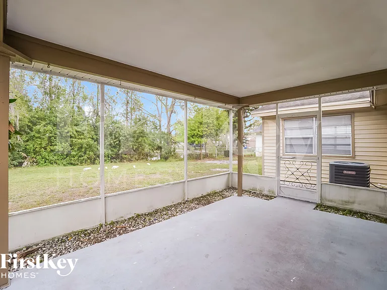 6841 Willits Ave — Photo 6