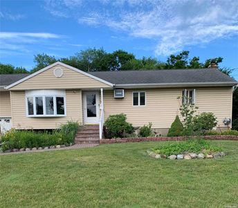 110 Lakeview Avenue, West Islip, NY, 11795