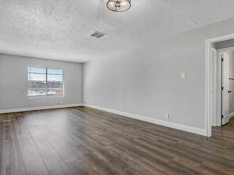 6860 Prutzman Rd #16 — Photo 3