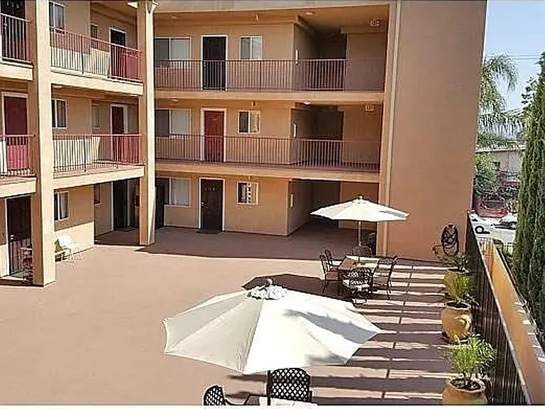 Yaya Valerio Apartments — Photo 3