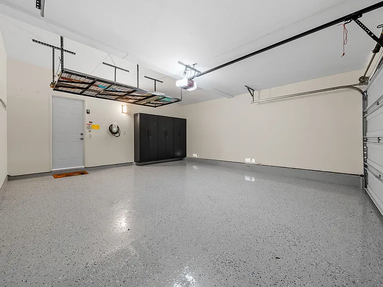 13254 Tiverton Rd — Photo 27