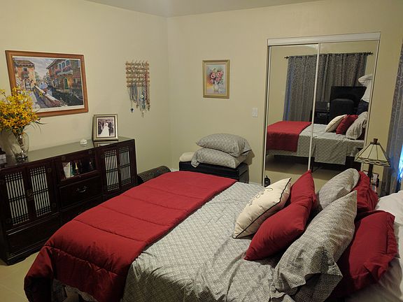 5th image of 606 SE 6th St APT A