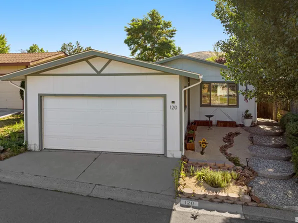 120 Summerset Dr, Verdi, NV 89439