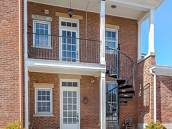 2nd image of 412 Ann St