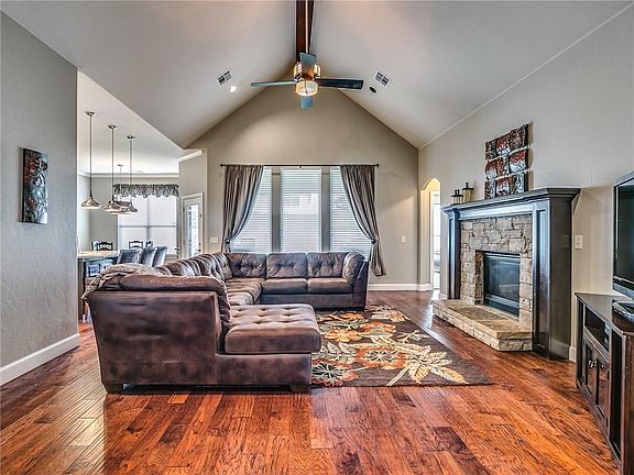 4th image of 17333 Clove Hill Pl