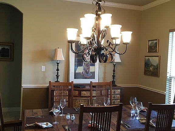 Dining w domed ceiling