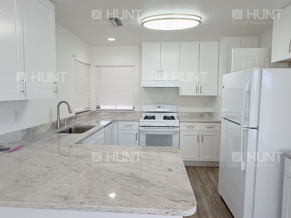 1st image of 805-A Aspen Ct SE
