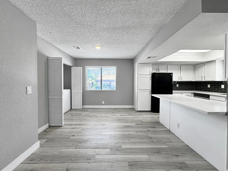 6743 W Charleston Blvd #4 — Photo 10