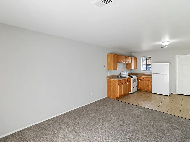 4144 Airport Rd — Photo 17