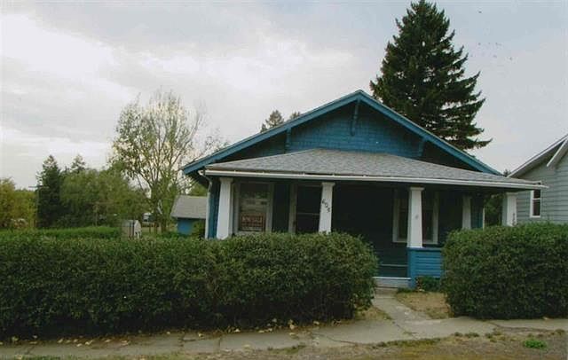 1st image of 605 N Broadway St